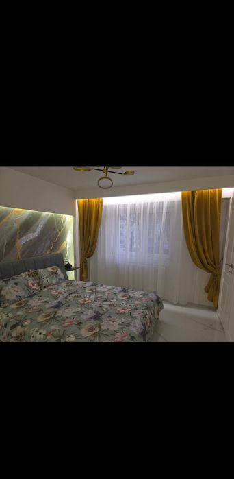 Vand apartament renovat complet