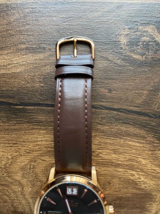 Оригинален швейцарски часовник Grovana / Позлата / 43 мм