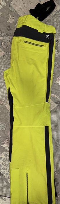 Горнолыжный костюм