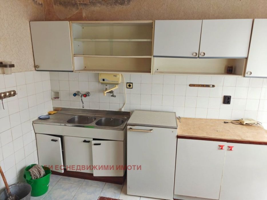 Продажба Етаж от къща гр. Перник - Клепало 55m²