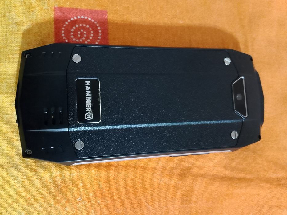 Продавам телефон