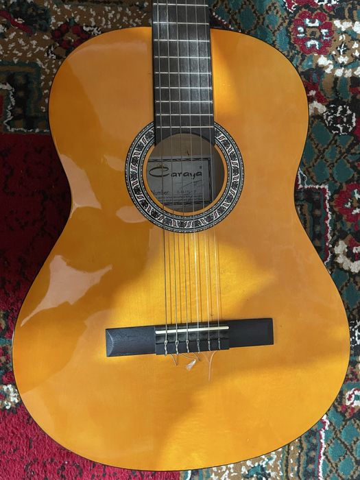 Классический гитара хороший состояние