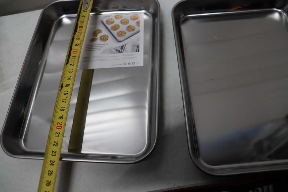 2 броя тави за печене  от неръждаема стомана