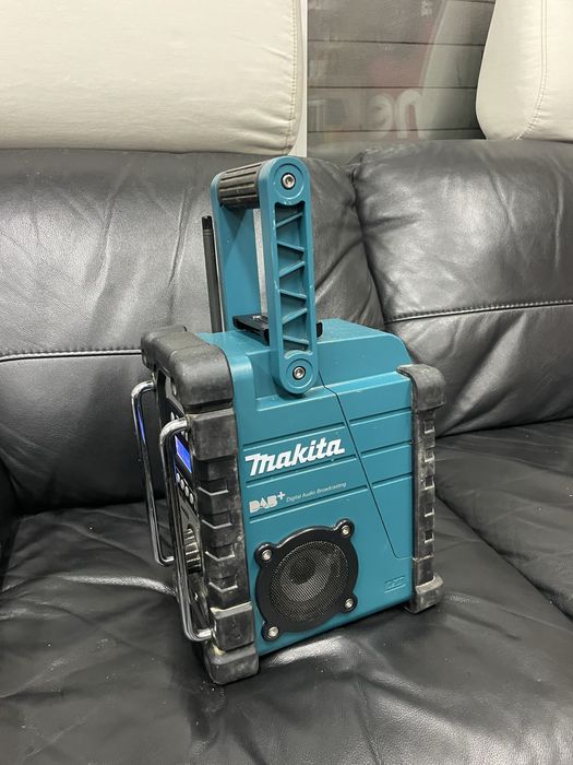 Радио makita dmr 105