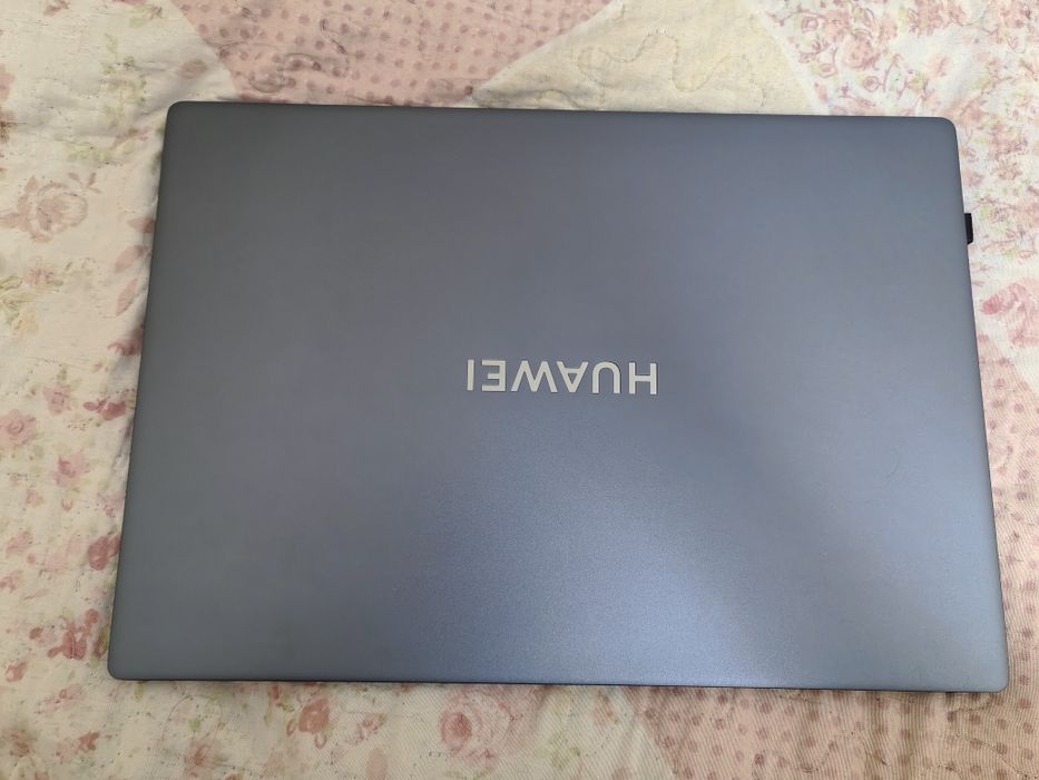 Huawei MateBook D16