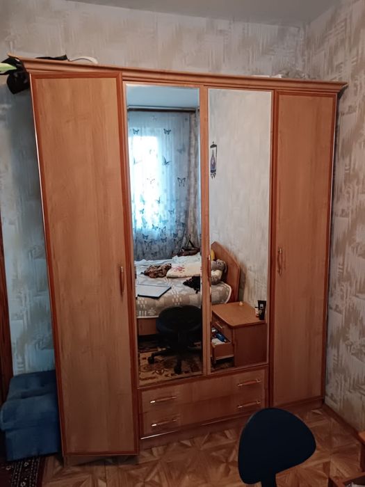 Шифоньер продается