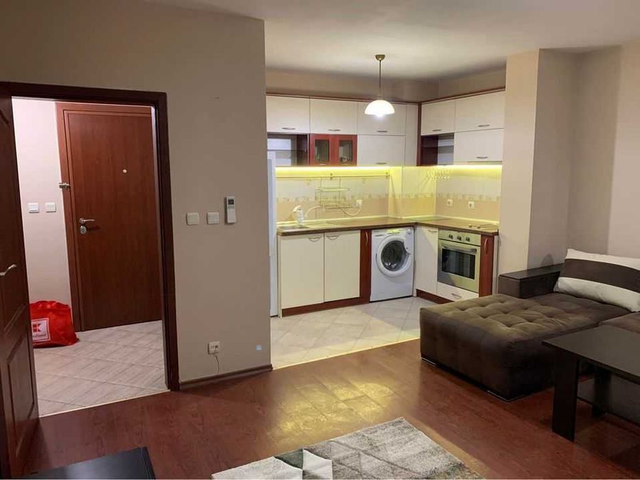 Двустаен имот в Бъкстон