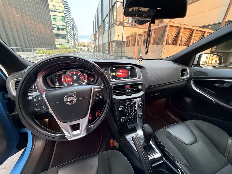 Volvo v40 D4 Rdesign