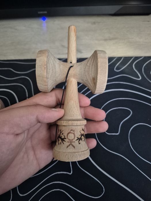 Set up kendama personalizat