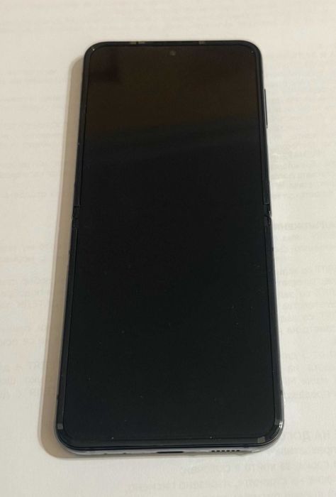 Samsung Galaxy Flip 4