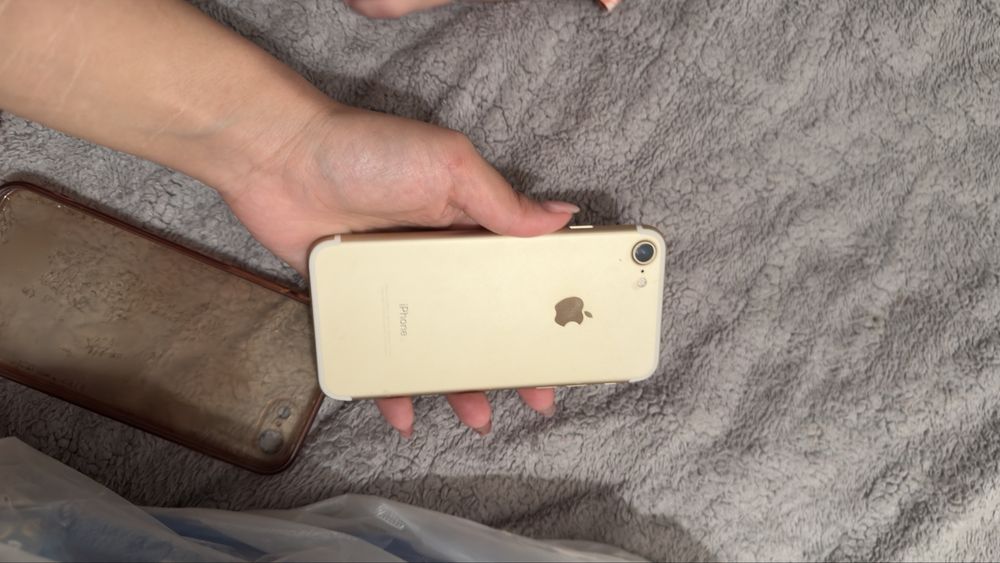 Айфон 7 на запчасти