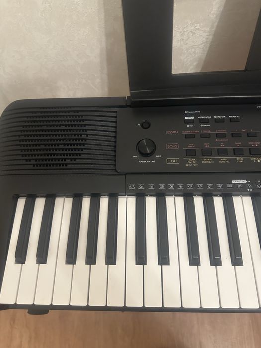 Синтезатор YAMAHA