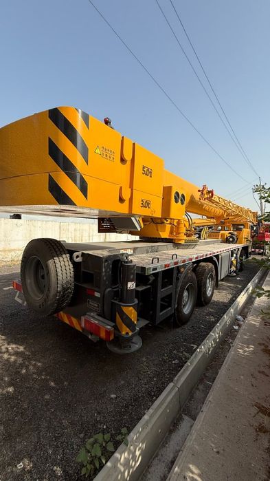 XCMG 50 tonnalik avtokran buyurtma asosida 35- 40 kun