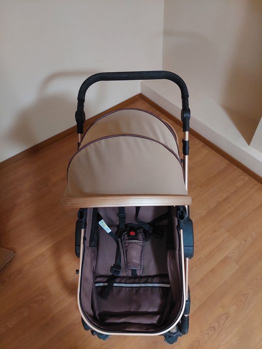 Детская коляска.