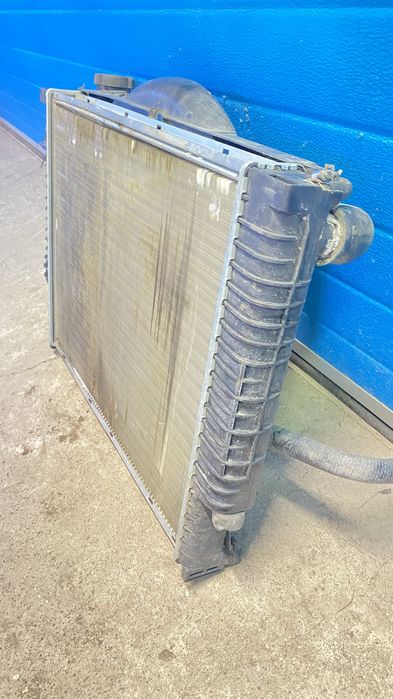 Продам радиатор бмв е36