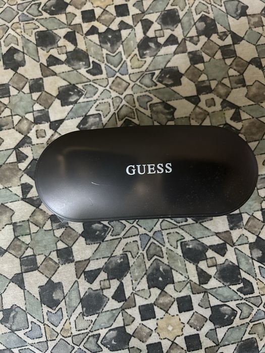 Слънчеви очила Guess