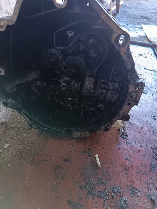 Каробка мкпп Ауди 80  б4  с4. CGT