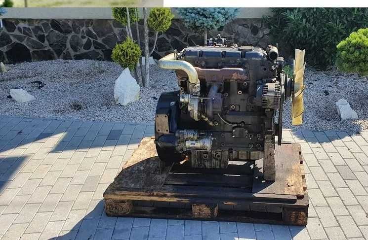 motor perkins in 4 pistoane second hand