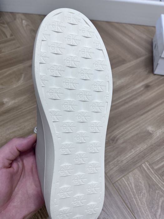 Женские кеды от Calvin Klein