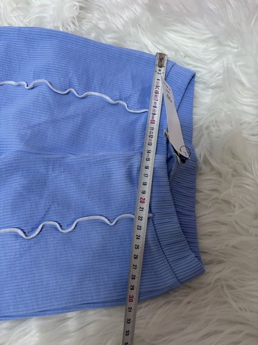 Colanti evazati noi cu eticheta