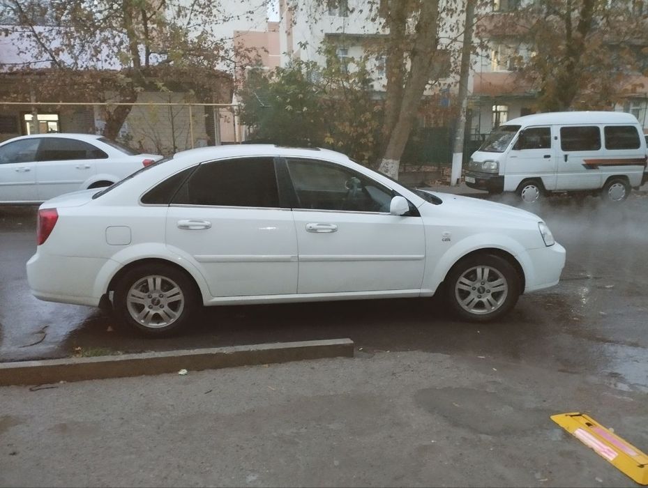 2010 йил состояния хорошей. 228минг юрган.автомат 3позитсия