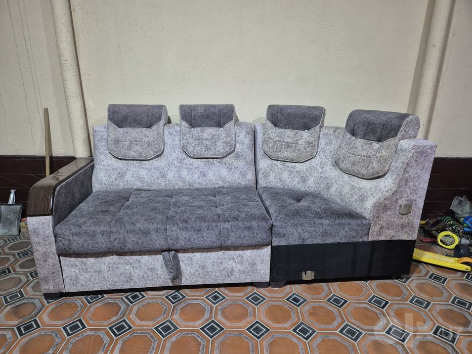 Mebel devan sotiladi bir yil oldin olingan