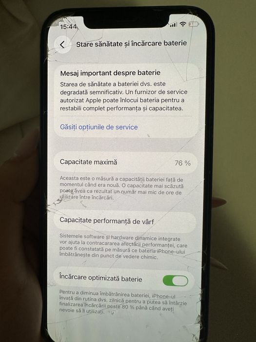 Vand Iphone 12.bhg