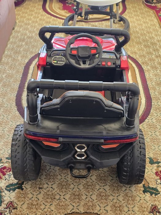 Продам детские вещи