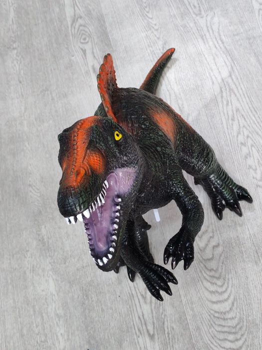 Продаётся Динозавр