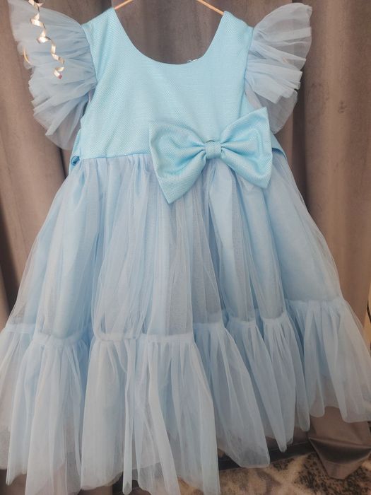 Детский  платье нарядный. Прокат.