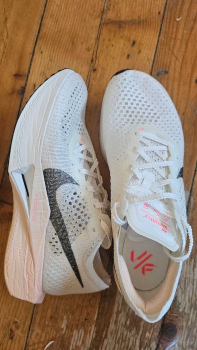 Маратонки Nike Vaporfly 3