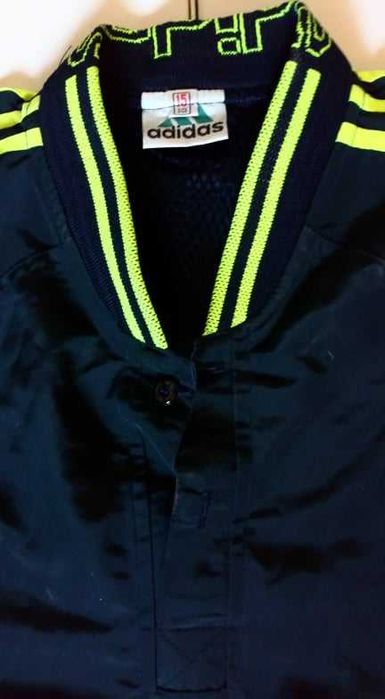 Спортен екип, шорти и фанелка Adidas, размер L/XL  (15 UK)