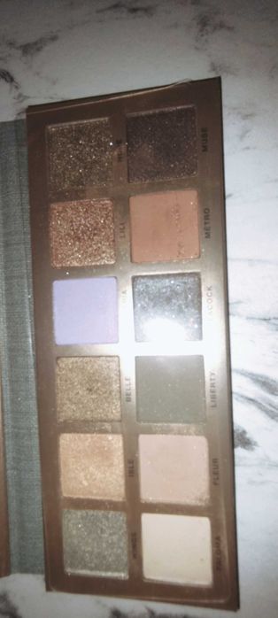 Fard pleoape Anastasia Beverly Hills