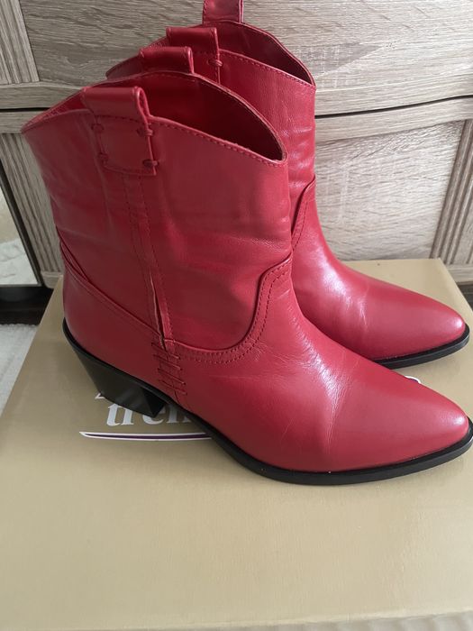 Продам осень обувь