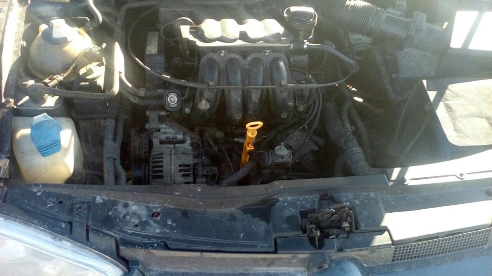 Фолсваген голф 4 volkswagen golf 4 1.6 бенз само на части