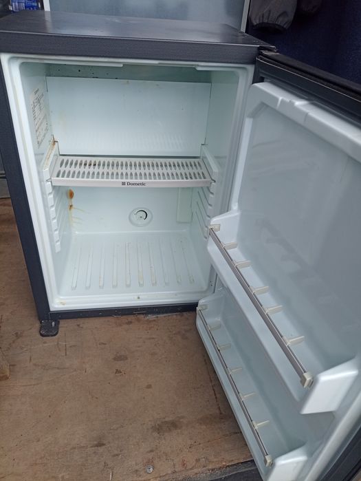 Mini frigider Dometic