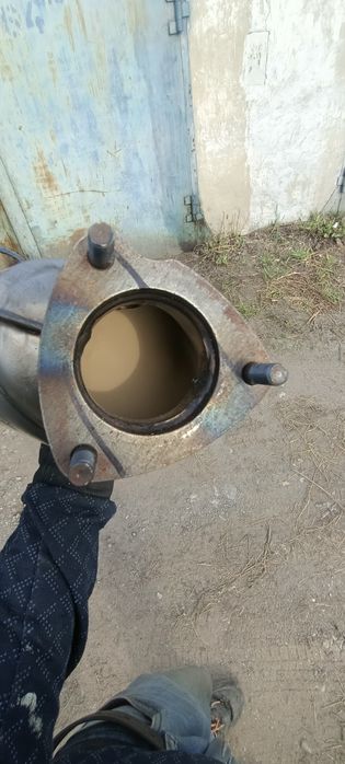 Продам маховик и катализатор