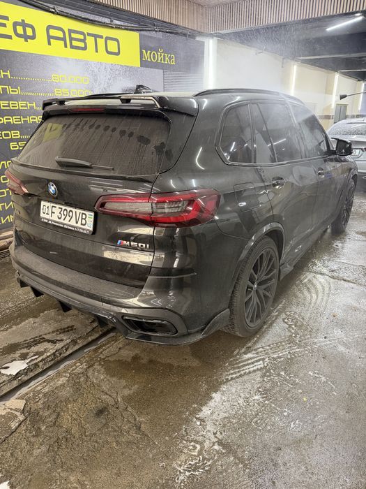 Продам своего черныша Bmw x5 M50. Full Option
