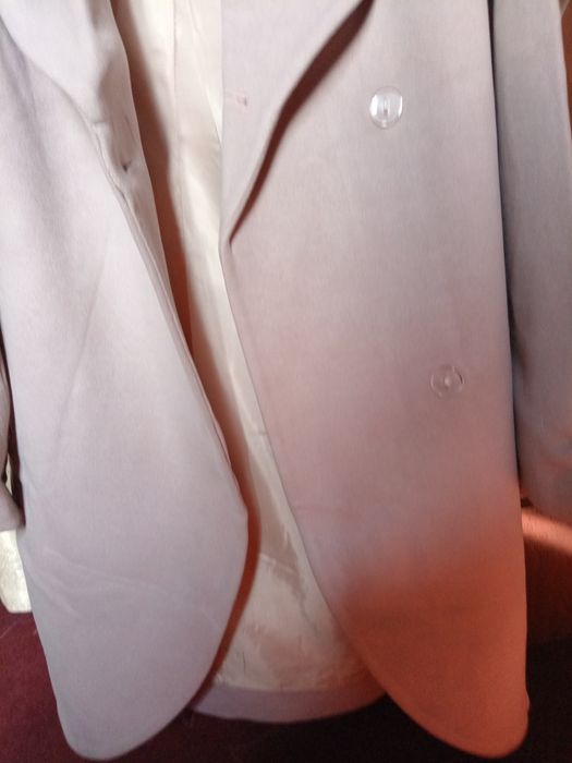 Пальто женские 48 р