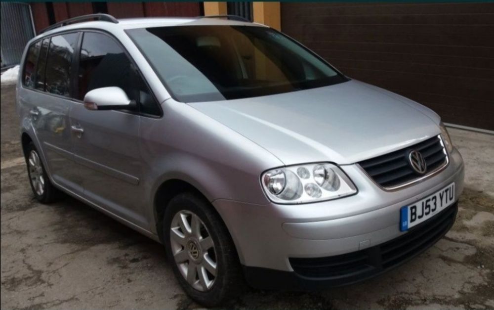 Gura grila ventilatie bord centrala vw touran 2.0 tdi 136 cp azv