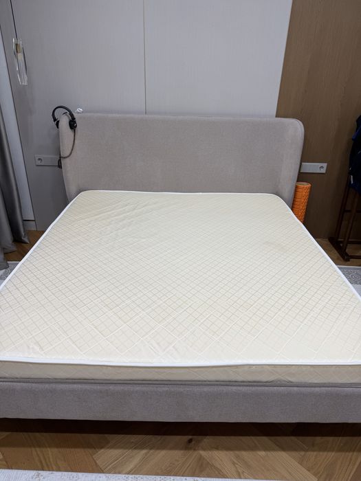 Продается Матрац 180-200