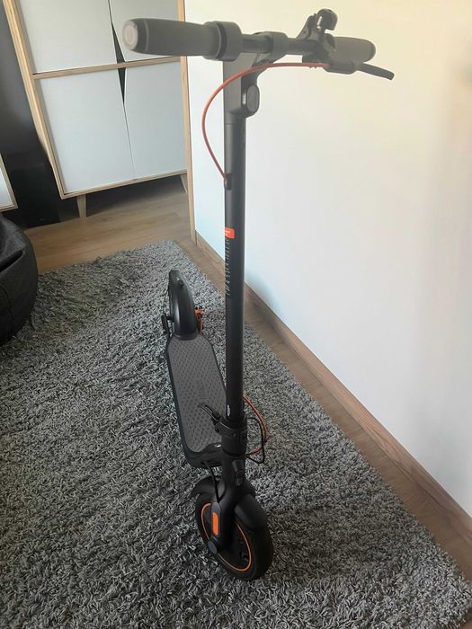 Segway - Ninebot Kickscooter F40E
