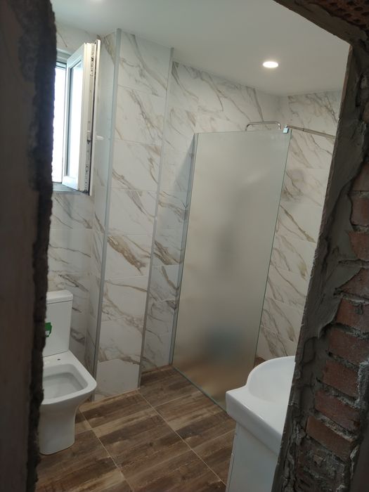 Цялостни вътрешни ремонти,Ремонт на баня, Фаянс,Теракот, Гранитогрес,В