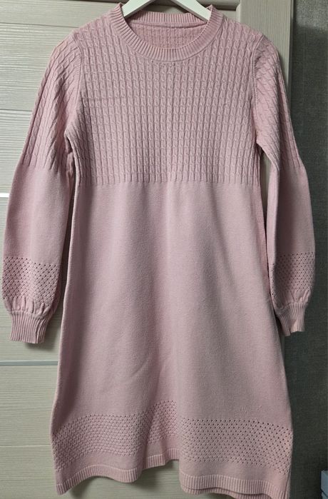 Продам женские платья