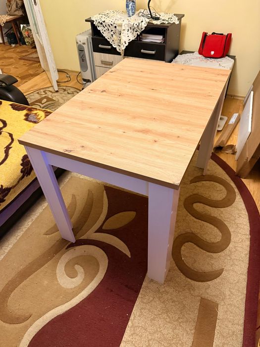 Vand masă bucătărie noua