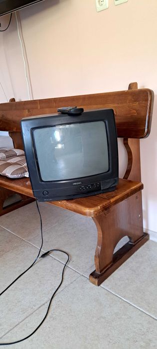 Продавам телевизор Philips NTSC 3.58 / 4.43