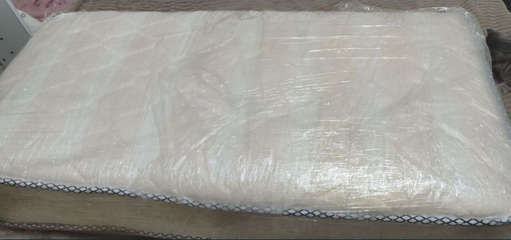 Продам манеж и матрас