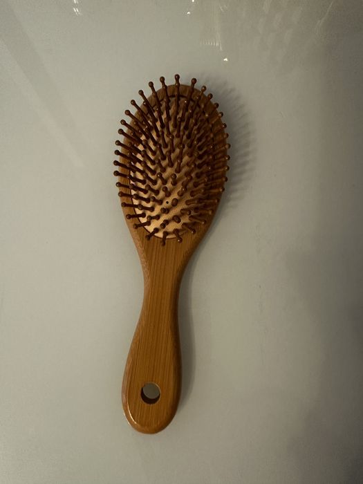 Персонализирана четка за коса