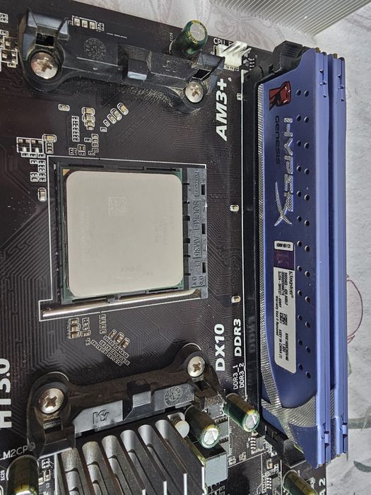 Дъно с процесор AMD  Fx6100 и RAM памет 2х 4GB