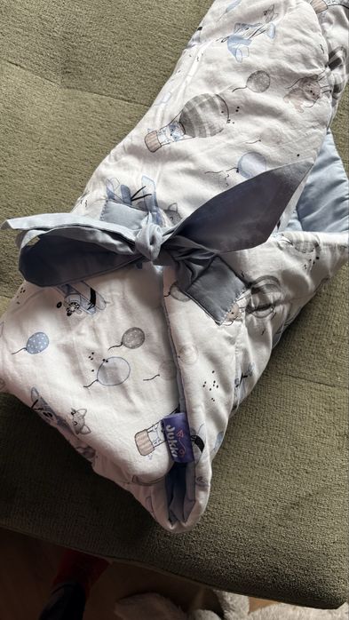 Порт-бебе двулицево в синьо и бяло 2 бр.